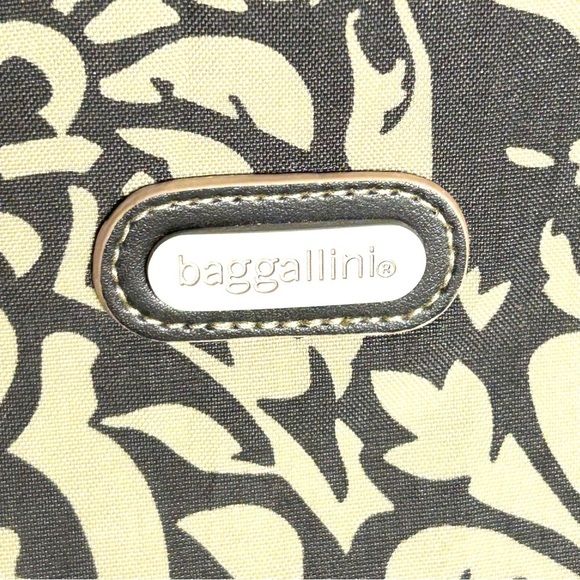 Baggallini Travel Tote Bag Detachable Wristlet Set Nylon Tan Black Floral Swirl - Picture 4 of 16